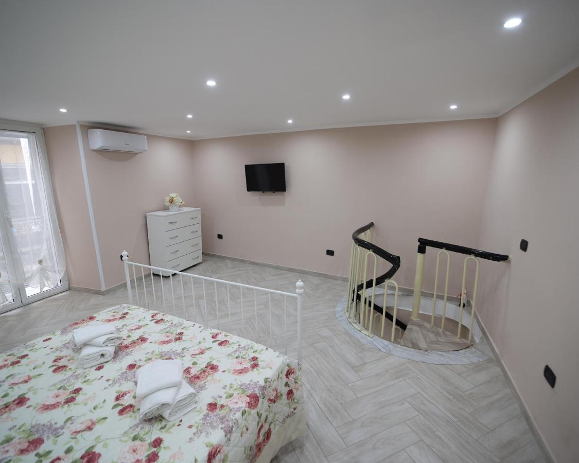 La Dimora Di Vittoria Appartement Napels Buitenkant foto